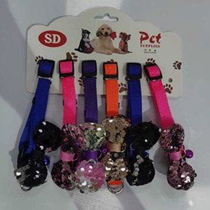 collar con lazo de lentejuelas 
