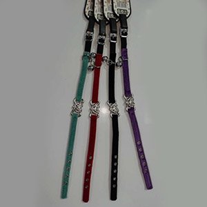 Collar con dije de corazón y cascabel 